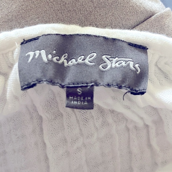 Michael Stars White Pleated Blouse with Relaxed Sleeves - Picture 5 of 6